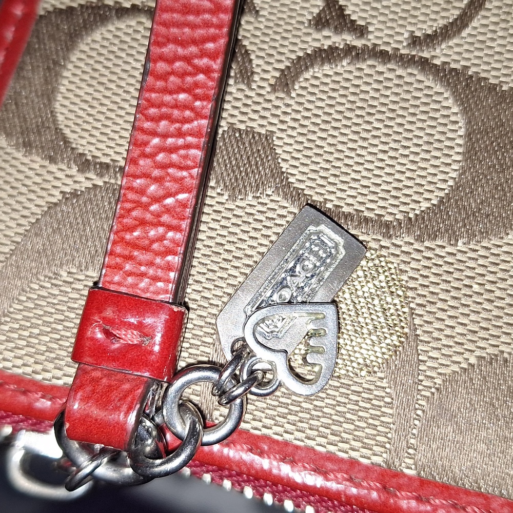 Coach Poppy Secret Admirer Full Sized Wallet - Picture 11 of 11
